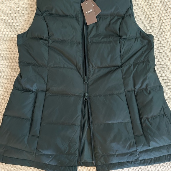 NWT J. Jill Dark Green Quilted Down Vest - Picture 10 of 11